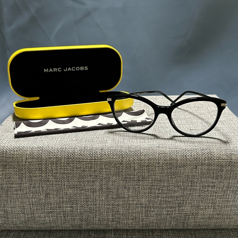Marc Jacobs MARC 617 807 Black Cat-Eye Eyeglasses – Brand New